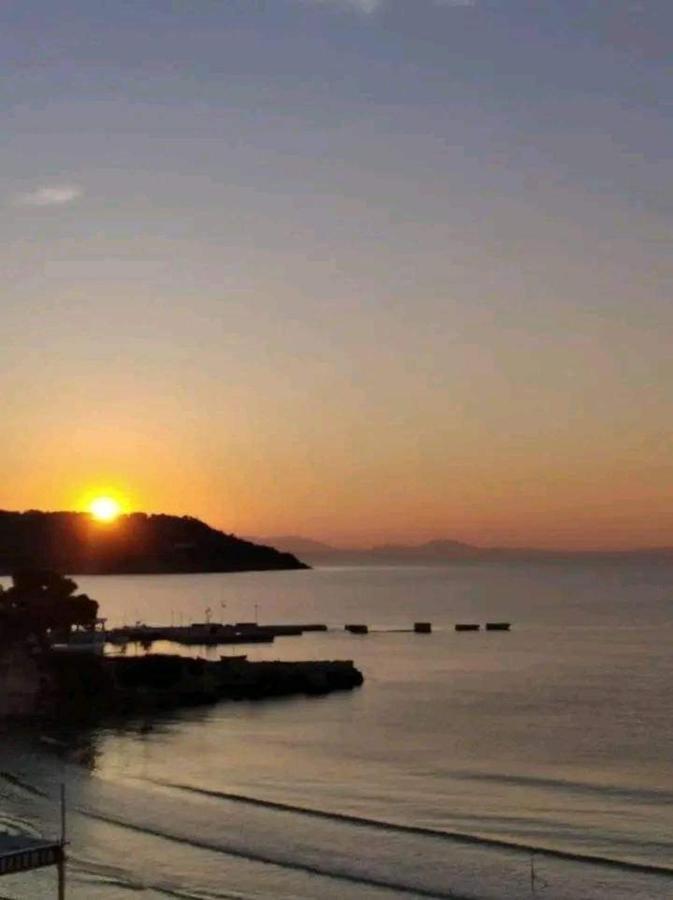 Ammoudia Rooms Agia Marina  Exterior foto